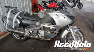 HONDA DEAUVILLE NT700V