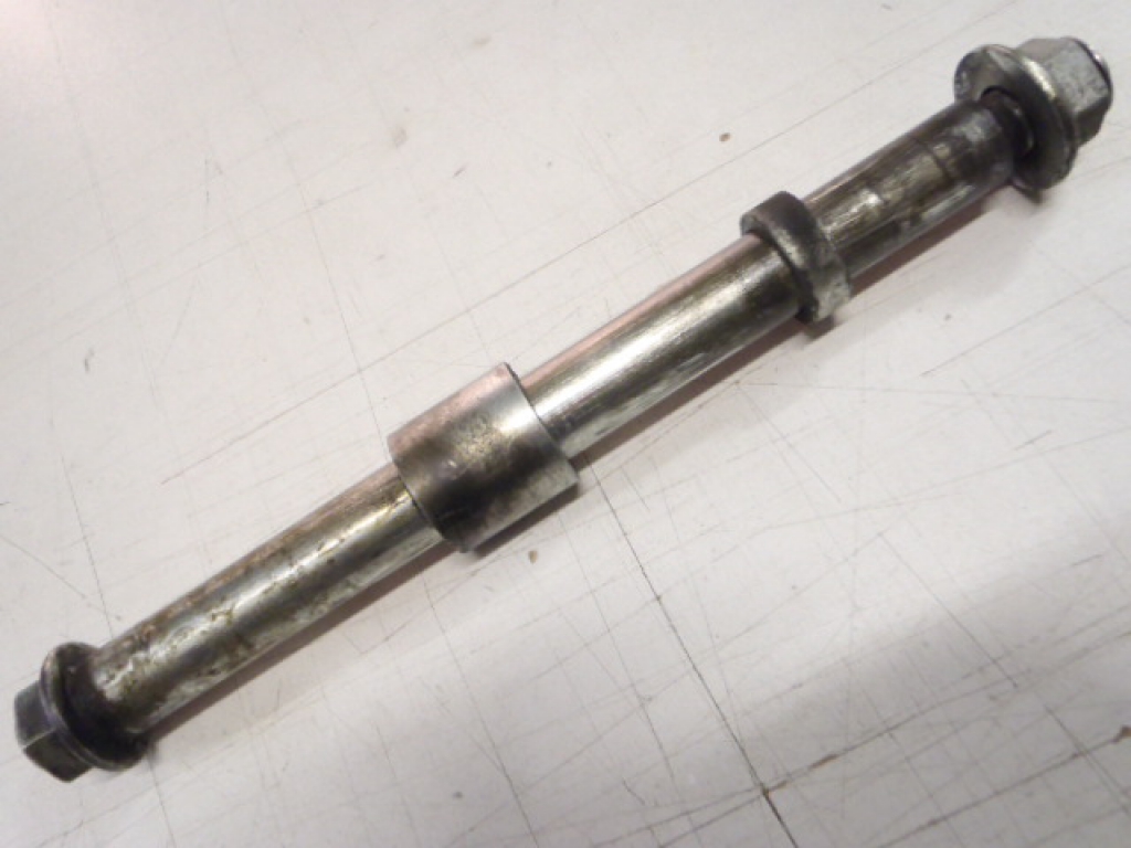 Axe de roue arrière Softail Harley Davidson REF OEM 41641-08 & 8020