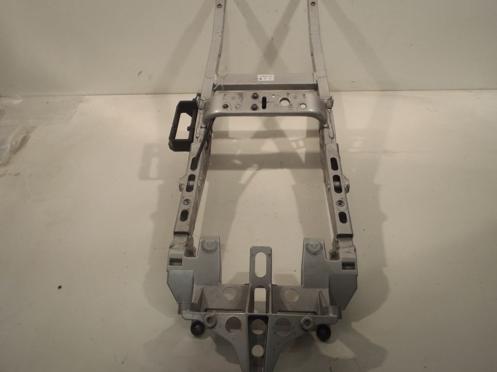 Ensemble des pièces disponibles boucle arrière de cadre  Ensemble des pièces disponibles boucle arrière de cadre