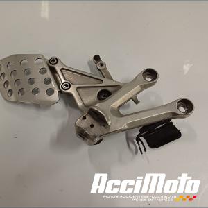 Platine repose-pied avant (droit) HONDA CBR1000RR