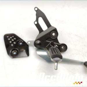 Platine repose-pied avant (droit) YAMAHA MT-07