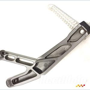 Platine repose-pied arrière (droit) YAMAHA R1 YZF1000