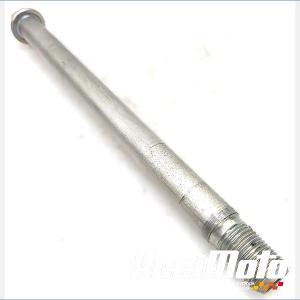 Axe de roue arrière YAMAHA TRACER 700