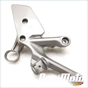 Platine repose-pied avant (droit) HONDA CB1000R