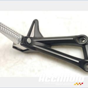 Platine repose-pied arrière (droit) YAMAHA MT-10