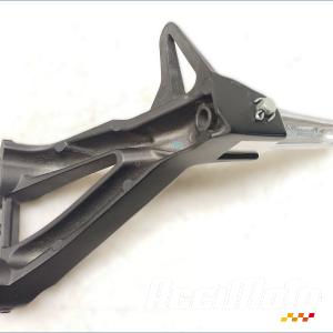 Platine repose-pied arrière (droit) YAMAHA MT-10