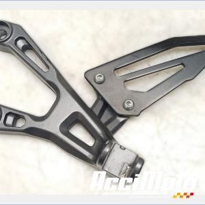 Platine repose-pied avant (gauche) YAMAHA MT-10