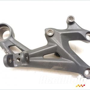 Platine repose-pied avant (droit) TRIUMPH STREET TRIPLE 675