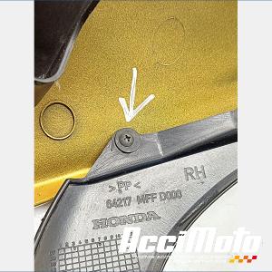 Flanc de carénage avant (droit) HONDA TRANSALP XL700V
