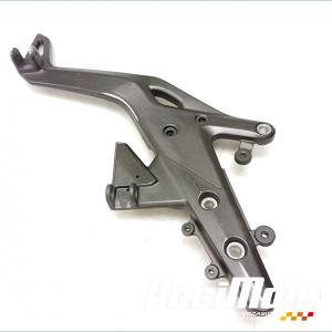 Platine repose-pieds (droit) KAWASAKI ER6 N