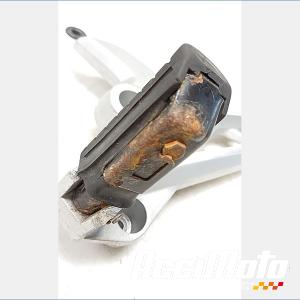 Platine repose-pieds (gauche) HONDA CB125F