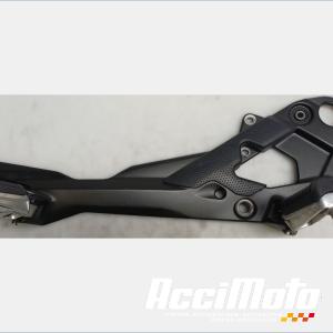 Platine repose-pieds (droit) YAMAHA XJ6N