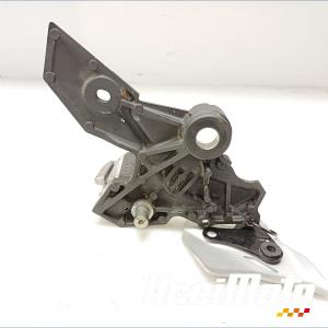 Platine repose-pied avant (droit) KAWASAKI Z 650