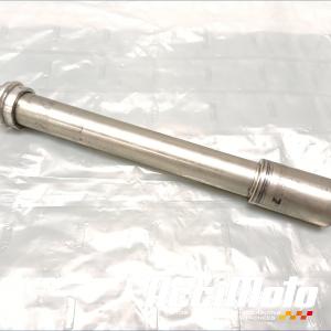 Axe de roue avant  SUZUKI B KING 1340