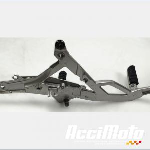 Platine repose-pieds (droit) KAWASAKI ER6 N