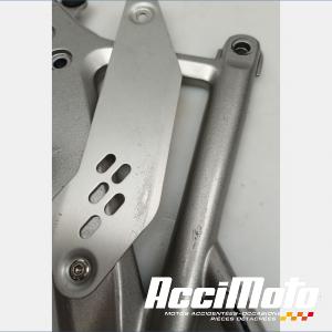 Platine repose-pieds (gauche) KAWASAKI ER6 N