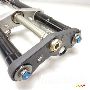Fourche complète SUZUKI GSXR 750