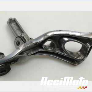 Platine repose-pied arrière (droit) KAWASAKI ZRX 1100