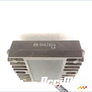 Régulateur de tension  HONDA CBR954