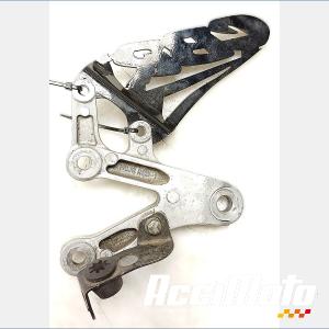 Platine repose-pied avant (droit) HONDA CBR954