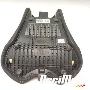 Selle pilote TRIUMPH STREET TRIPLE 765 RS