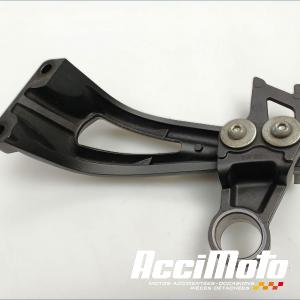 Platine repose-pied arrière (droit) YAMAHA FZ8 N