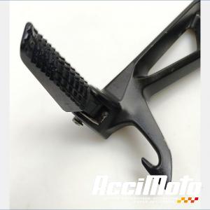 Platine repose-pied arrière (gauche) SUZUKI GSXS 750