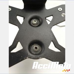 Support plaque d'immat./bavette arr SUZUKI GSXS 750