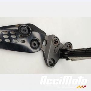 Platine repose-pied avant (droit) YAMAHA MT-07