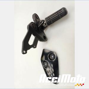 Platine repose-pied avant (droit) YAMAHA MT-07