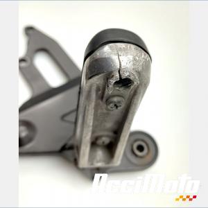 Platine repose-pied avant (droit) YAMAHA MT-07