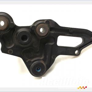 Platine repose-pied avant (droit) YAMAHA MT-07