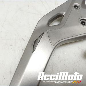 Platine repose-pieds (droit) KAWASAKI ER6 N