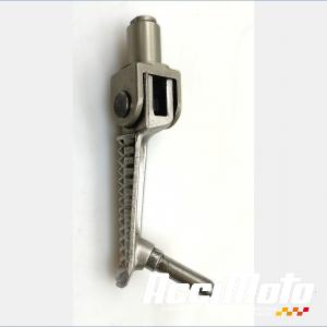 Repose-pied avant (droit) YAMAHA R6 YZF600