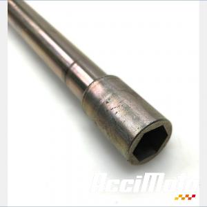 Axe de roue avant  YAMAHA R6 YZF600