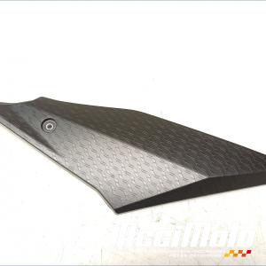 Cache sous réservoir (droit) YAMAHA R1 YZF1000