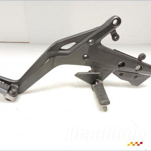 Platine repose-pieds (droit) KAWASAKI ER6 F