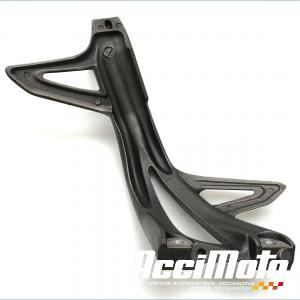 Platine repose-pied arrière (droit) TRIUMPH SPEED TRIPLE 1050 R