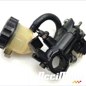 Maître cylindre de frein avant TRIUMPH STREET TRIPLE 675 R