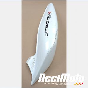 Coque arrière (gauche) TRIUMPH STREET TRIPLE 675 R