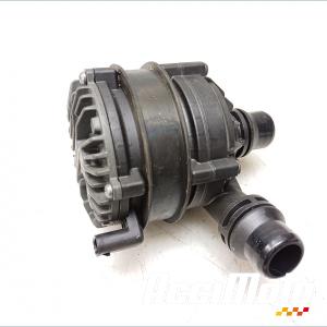 Pompe à eau  BMW CE04