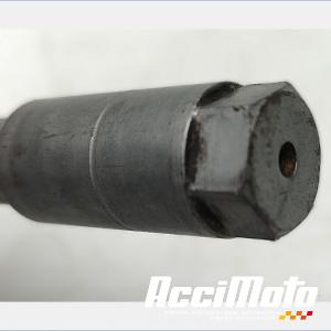 Axe de roue avant  HONDA CB500