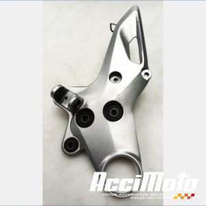 Platine repose-pied avant (droit) SUZUKI B KING 1340