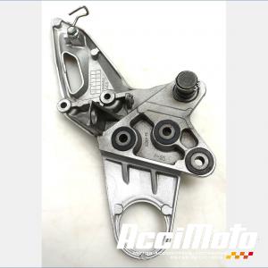 Platine repose-pied avant (droit) SUZUKI B KING 1340