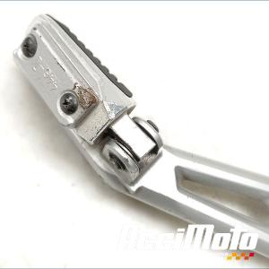 Platine repose-pieds (droit) SUZUKI GSR 600
