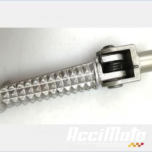 Repose-pied avant (droit) YAMAHA R6 YZF600