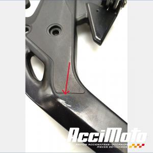 Platine repose-pieds (droit) KAWASAKI ER6 F