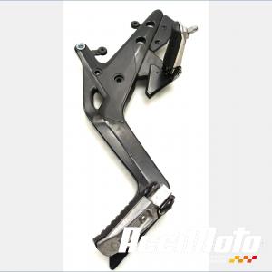 Platine repose-pieds (droit) KAWASAKI ER6 F