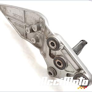 Platine repose-pied avant (gauche) SUZUKI BANDIT GSF600N