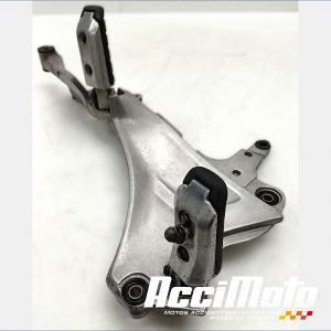 Platine repose-pieds (droit) HONDA PAN EUROPEAN ST1100